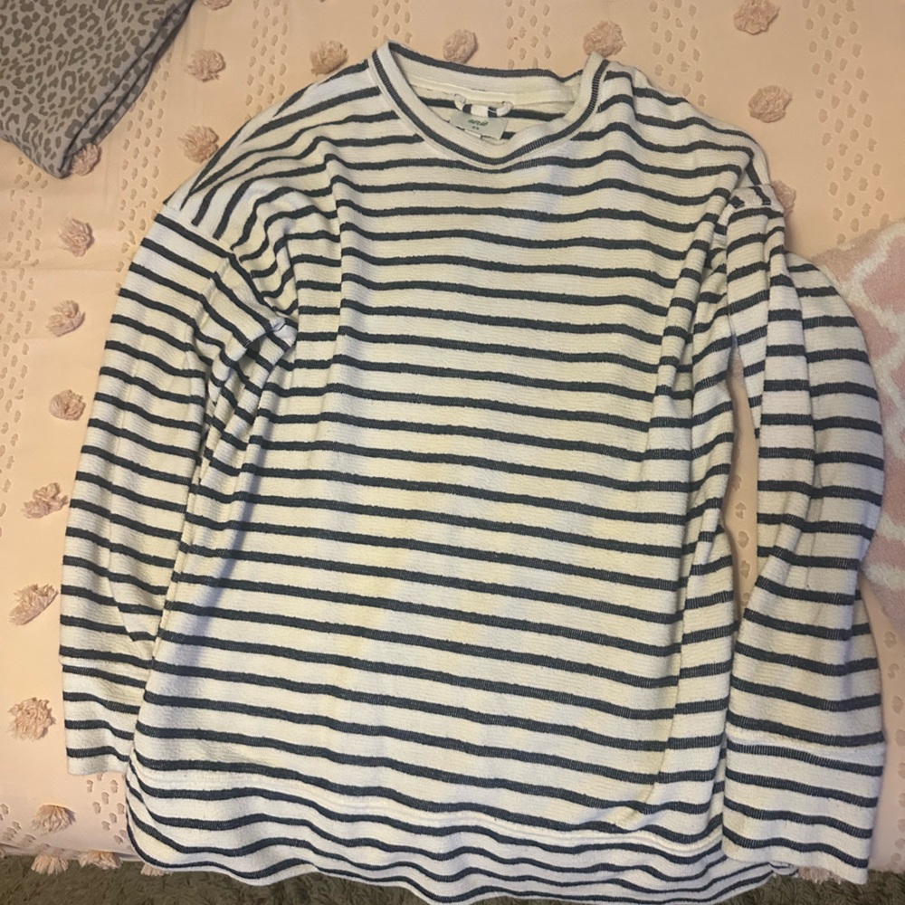 Sweatshirt - Picture 2 of 2